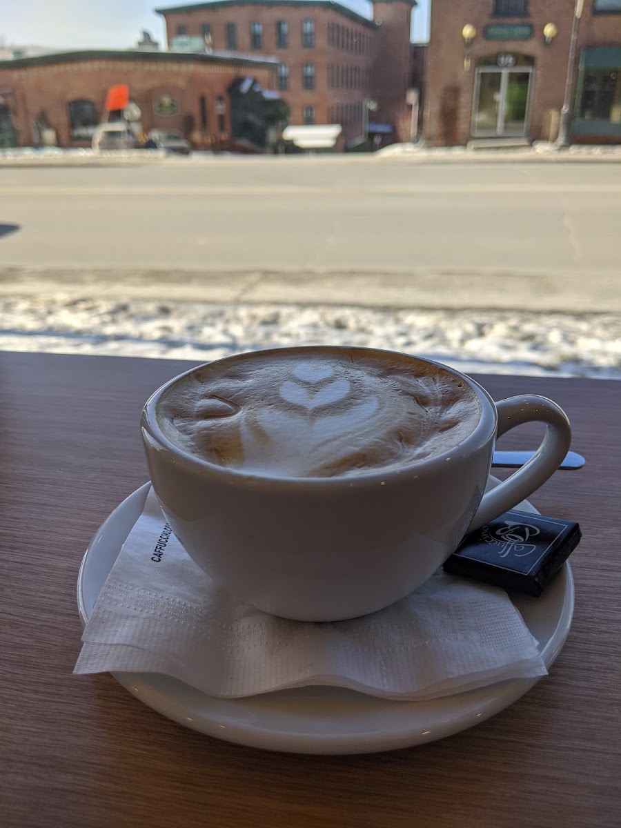 Caffuccino Bistro Sherbrooke