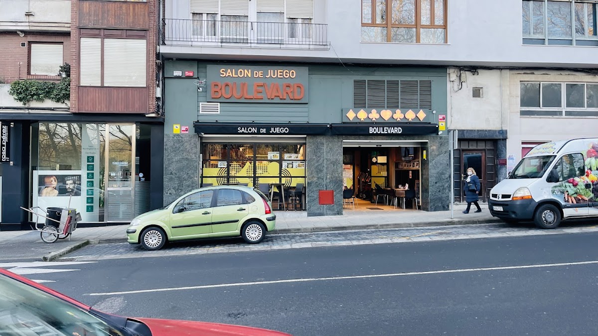 Salón de Juego Boulevard