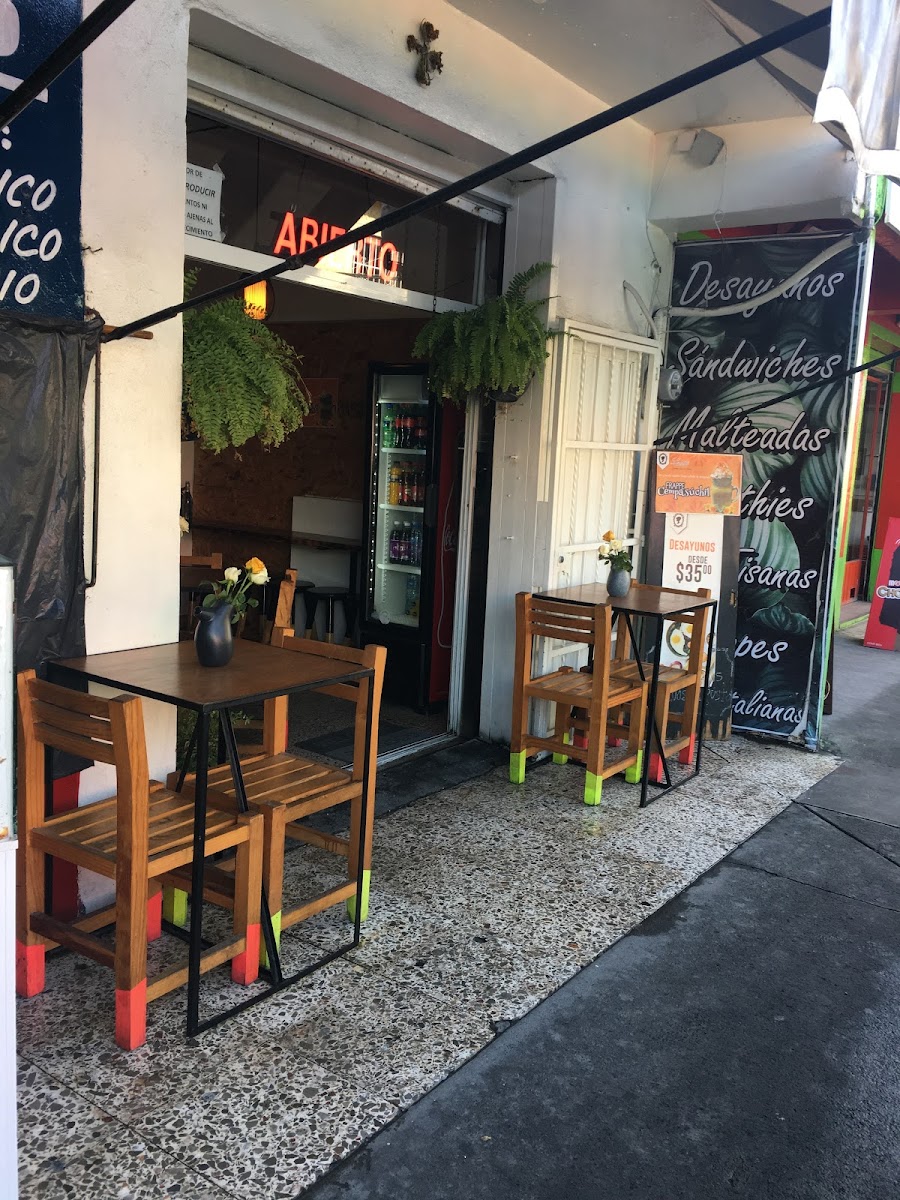 Loretta Sandwich Shop