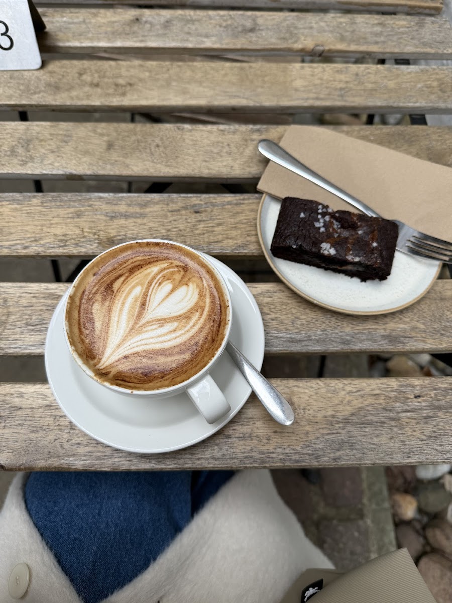 Pages Coffee House - 4