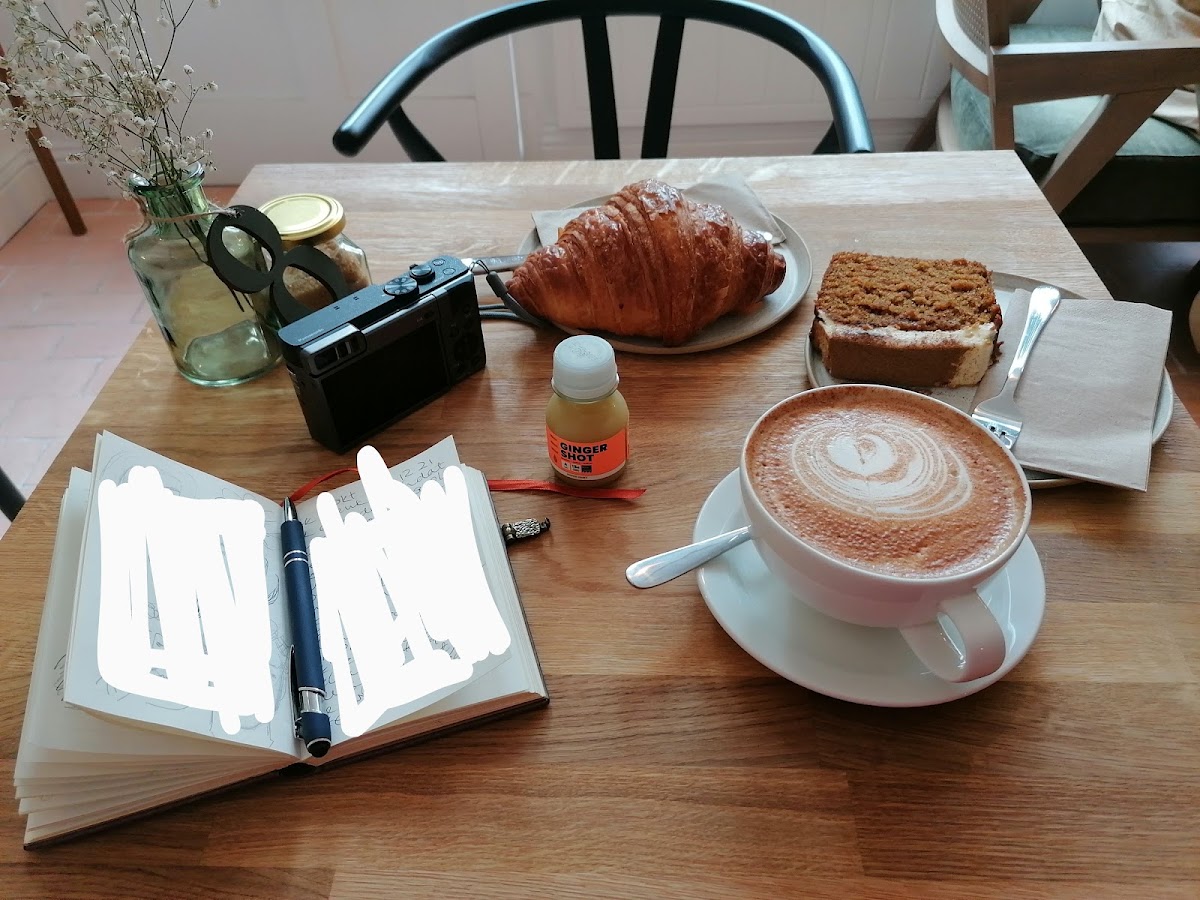 Pages Coffee House - 8