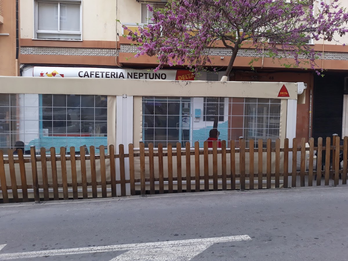 Cafetería Pub Neptuno - 4