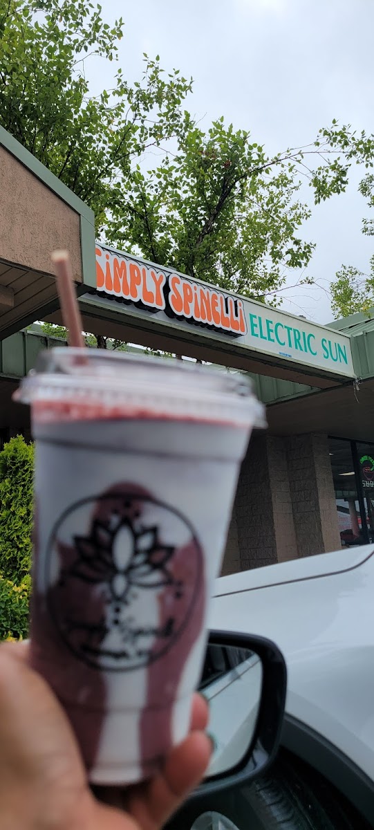 Simply Spinelli Cafe - 8