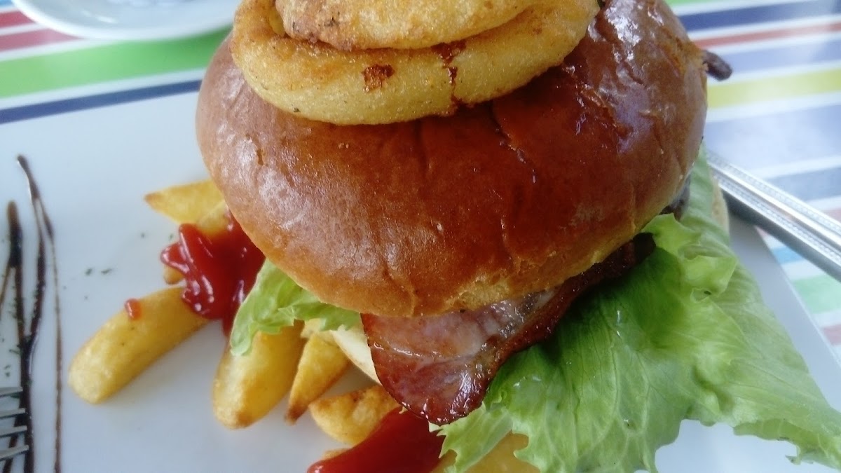 Railway Tavern Restaurant - 5