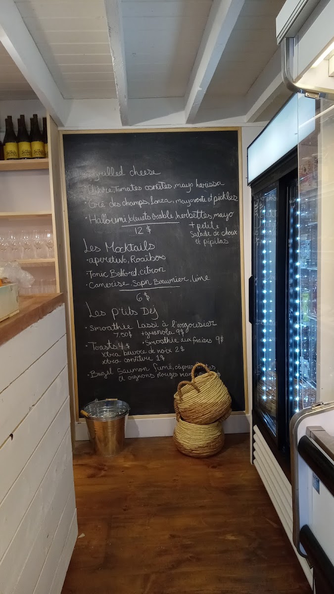 Bowen Café Buvette - 8