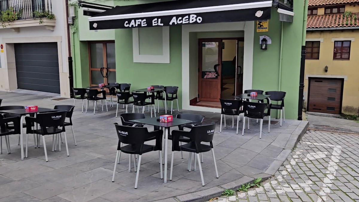 Cafe Bar El Acebo - 2