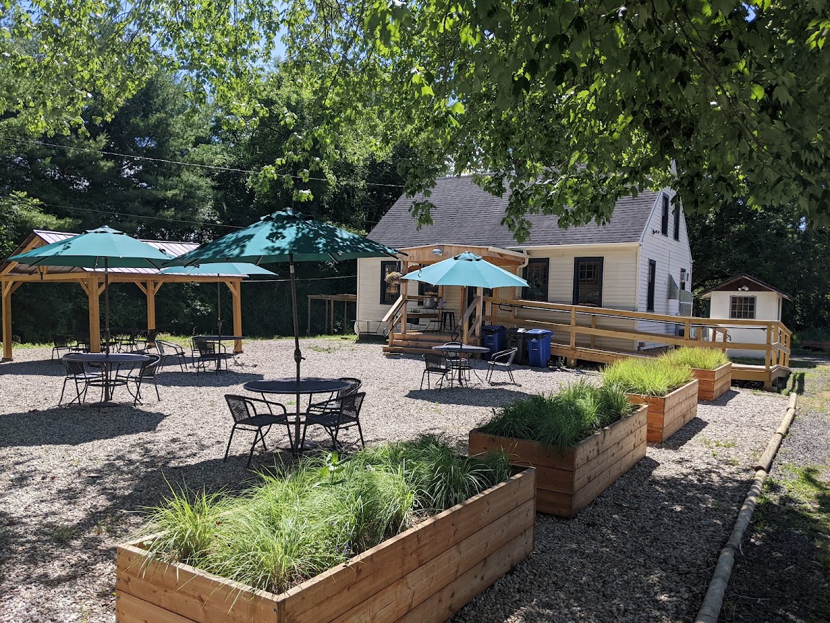 Long River Local Farm Market & Cafe - 3
