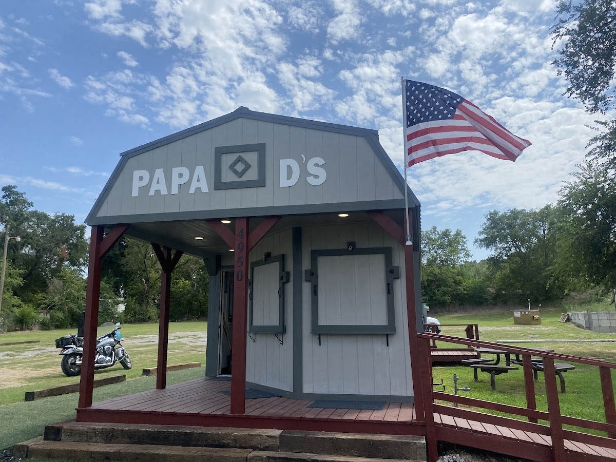 Papa D’s Tailgating Cafe