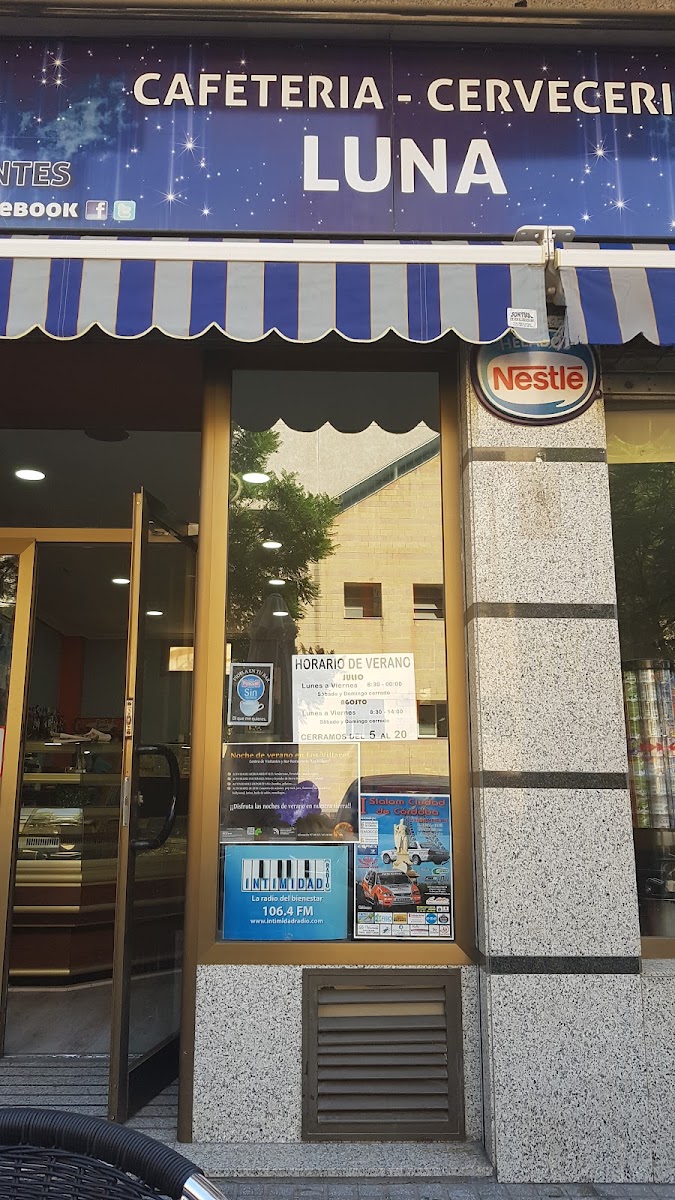 Cafeteria - Cerveceria Luna