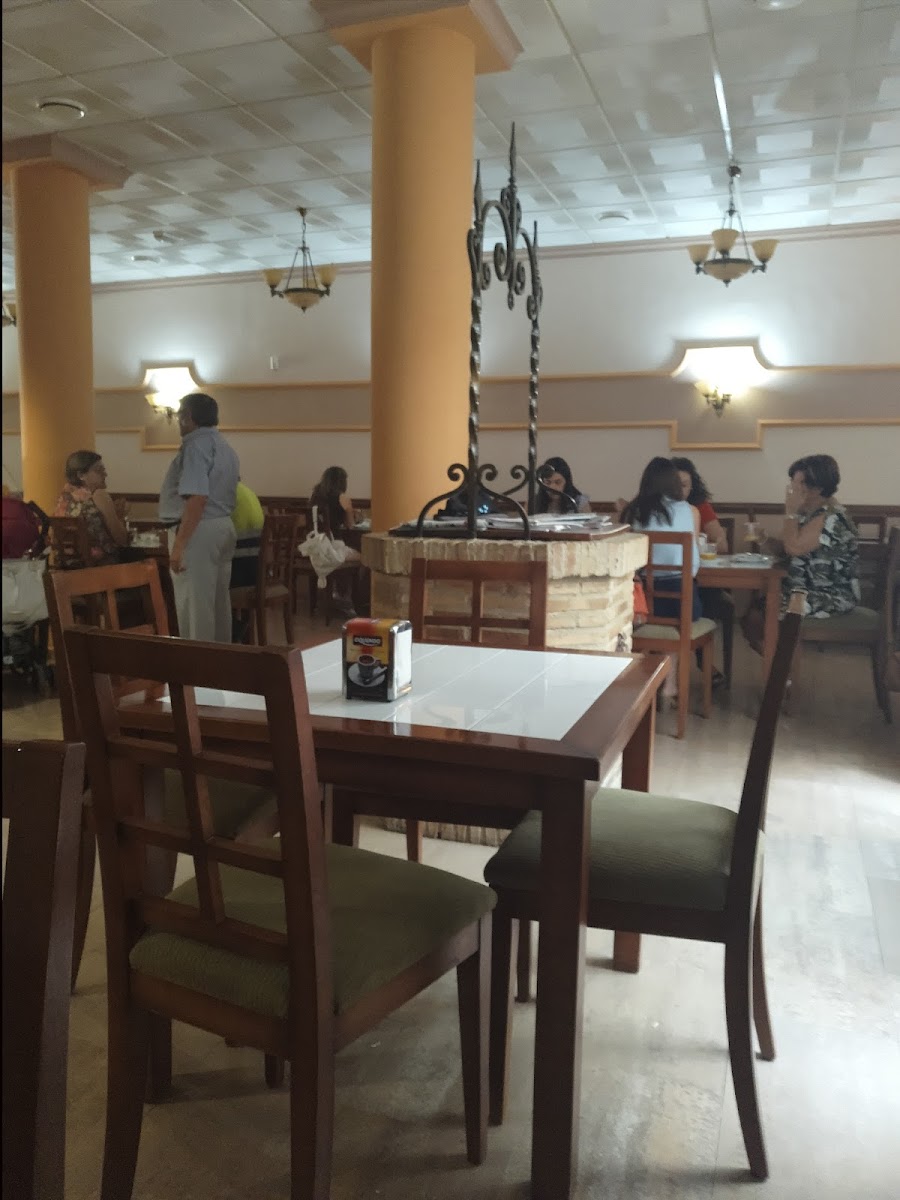 'El Pozo' Cafeteria. Pasteles - 4