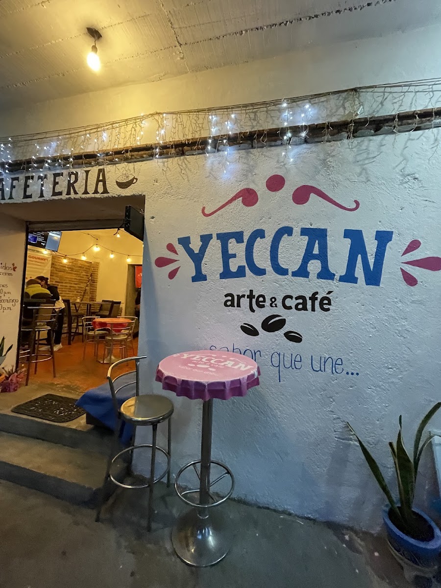 Yeccan Arte y Cafe