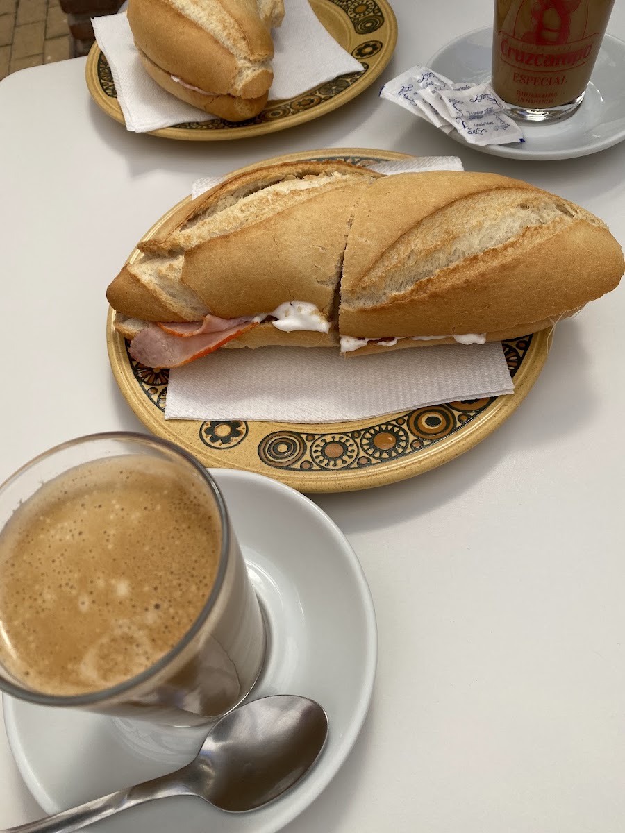 Cafeteria Bar La Villa - 7