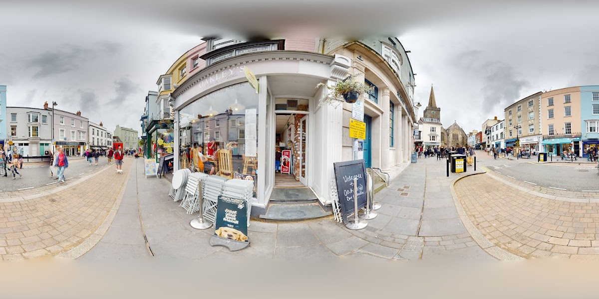 Oakleys bar and kitchen - 3