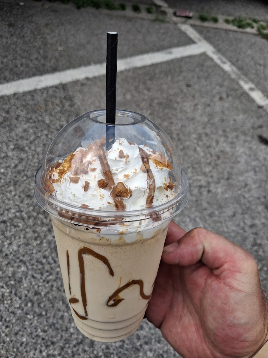 Lol's Cafe - 9