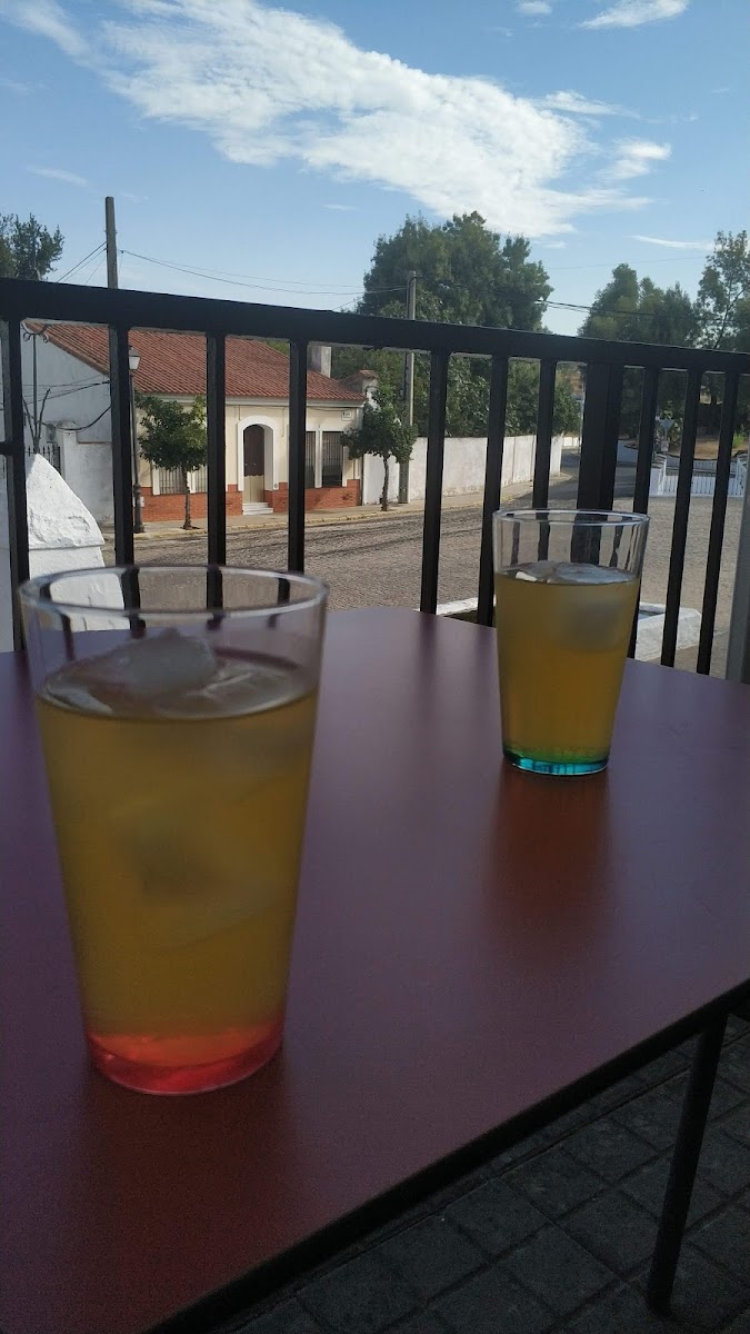Bar Cafeteria El Pilar - 4