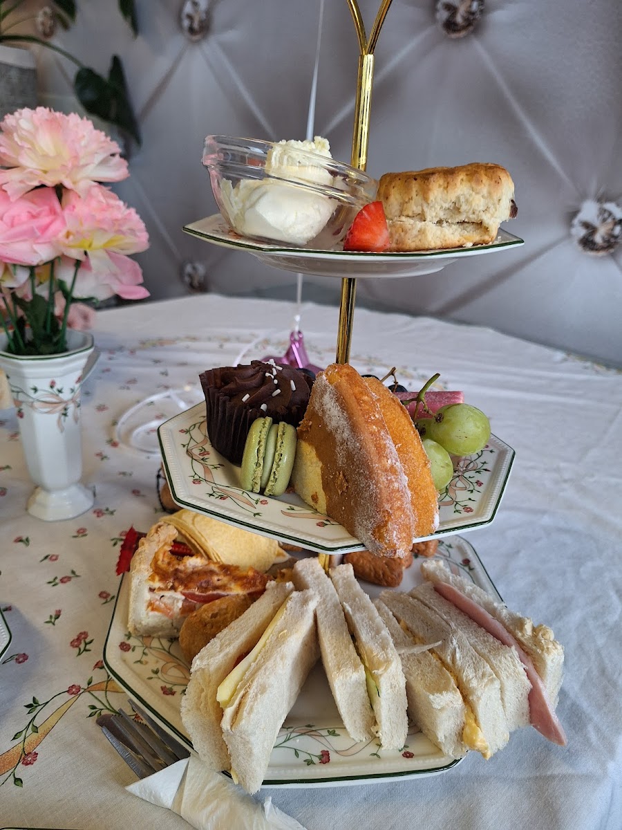 Lady Nene's Cafe, bar & bistro - 2