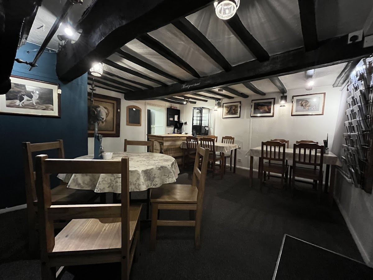 Traymons Cafe - 6