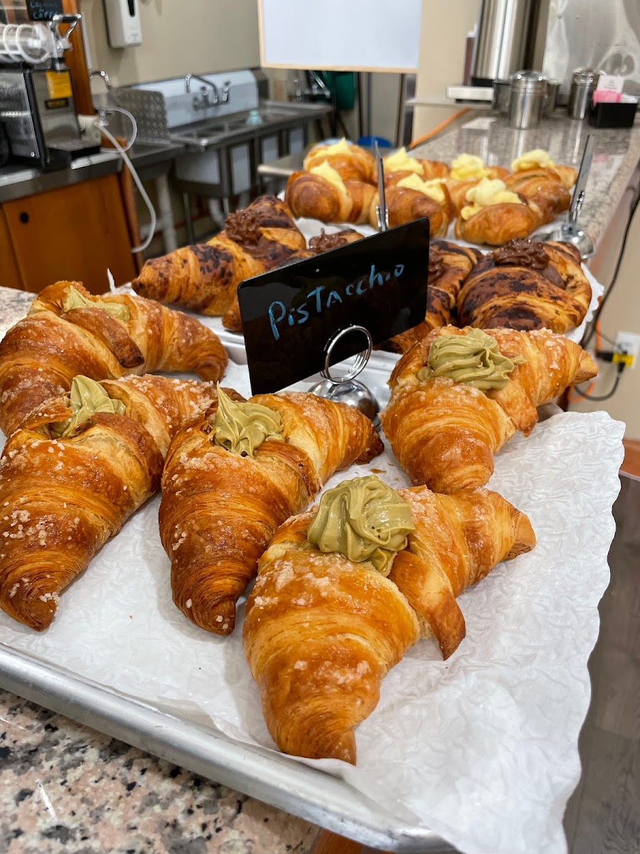 Dolce Gelato & Espresso Bar - 2