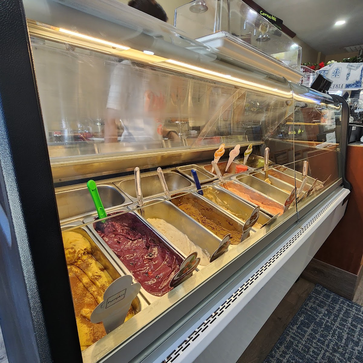 Dolce Gelato & Espresso Bar - 3