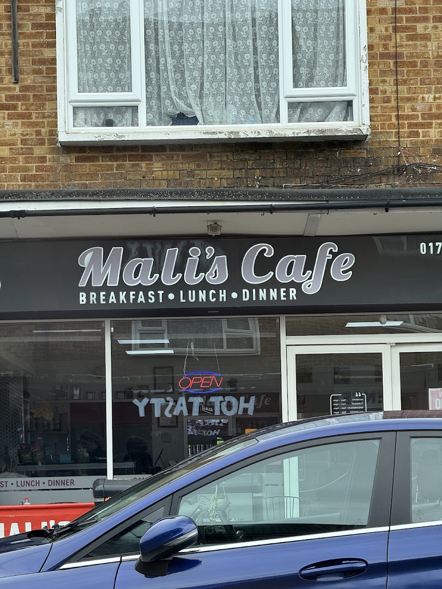 Mali's Cafe (previously Garden Cafe)