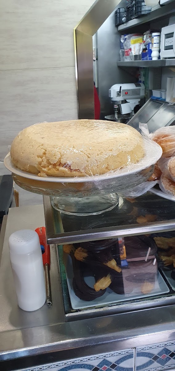 Churreria Dickens Cafe - 9