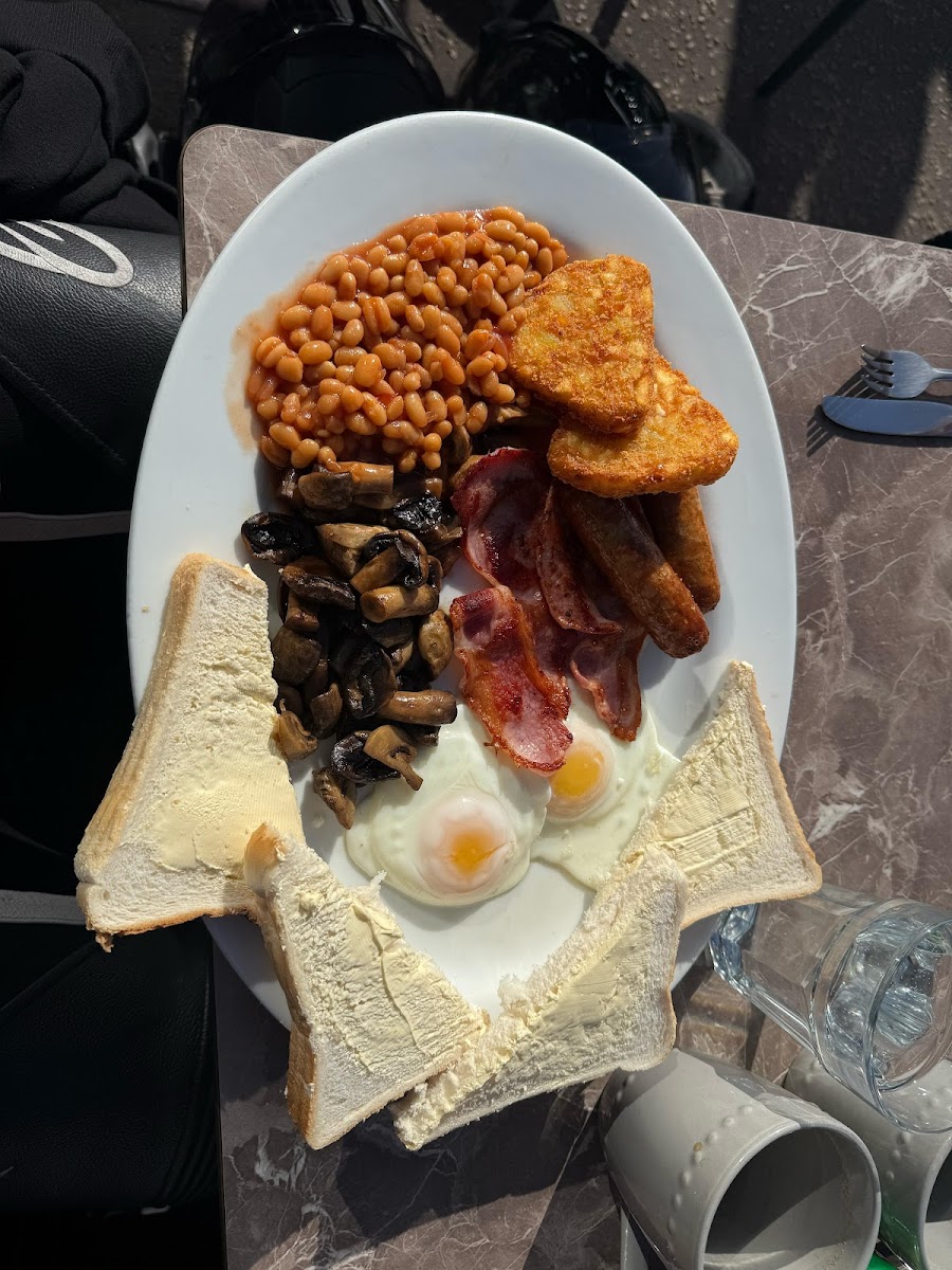 The Jolly Roger Cafe - 6