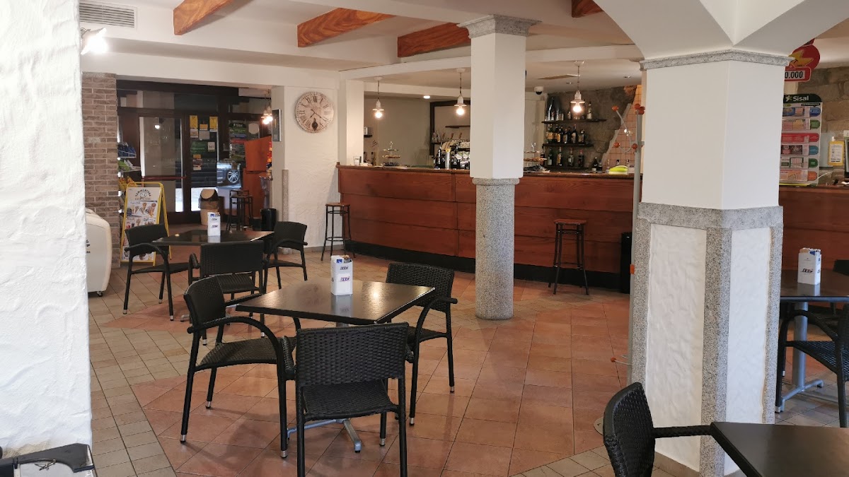 Bar 2000 - 4
