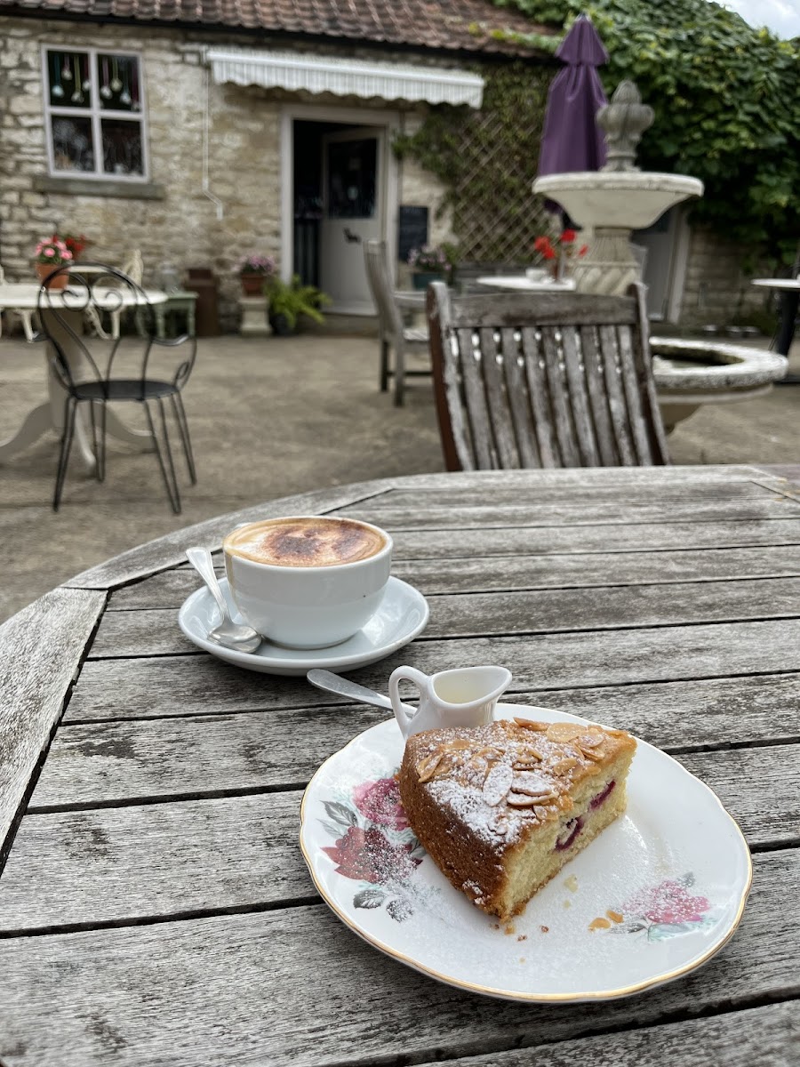 The Old Yard Coffee Shop - 2
