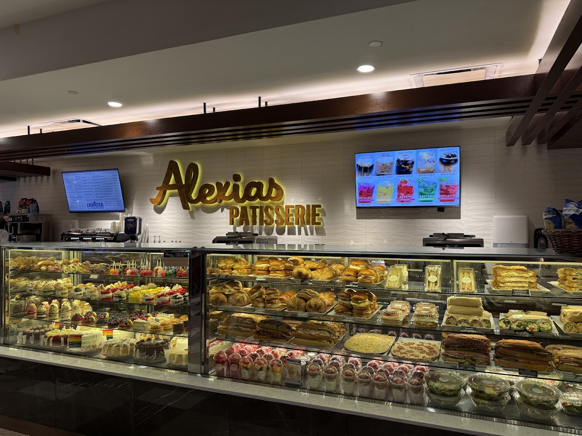 Alexia's Pattisserie - 3