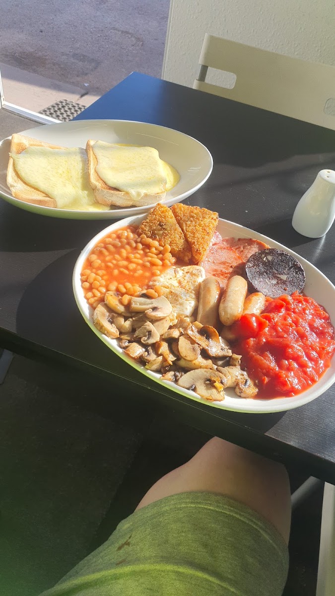 Mariner Cafe & Take Away - 5