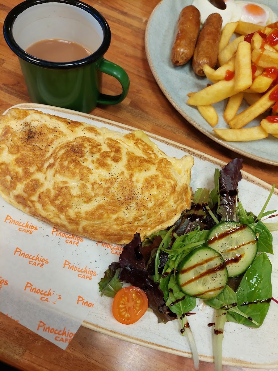 Pinochio's Cafe - 4