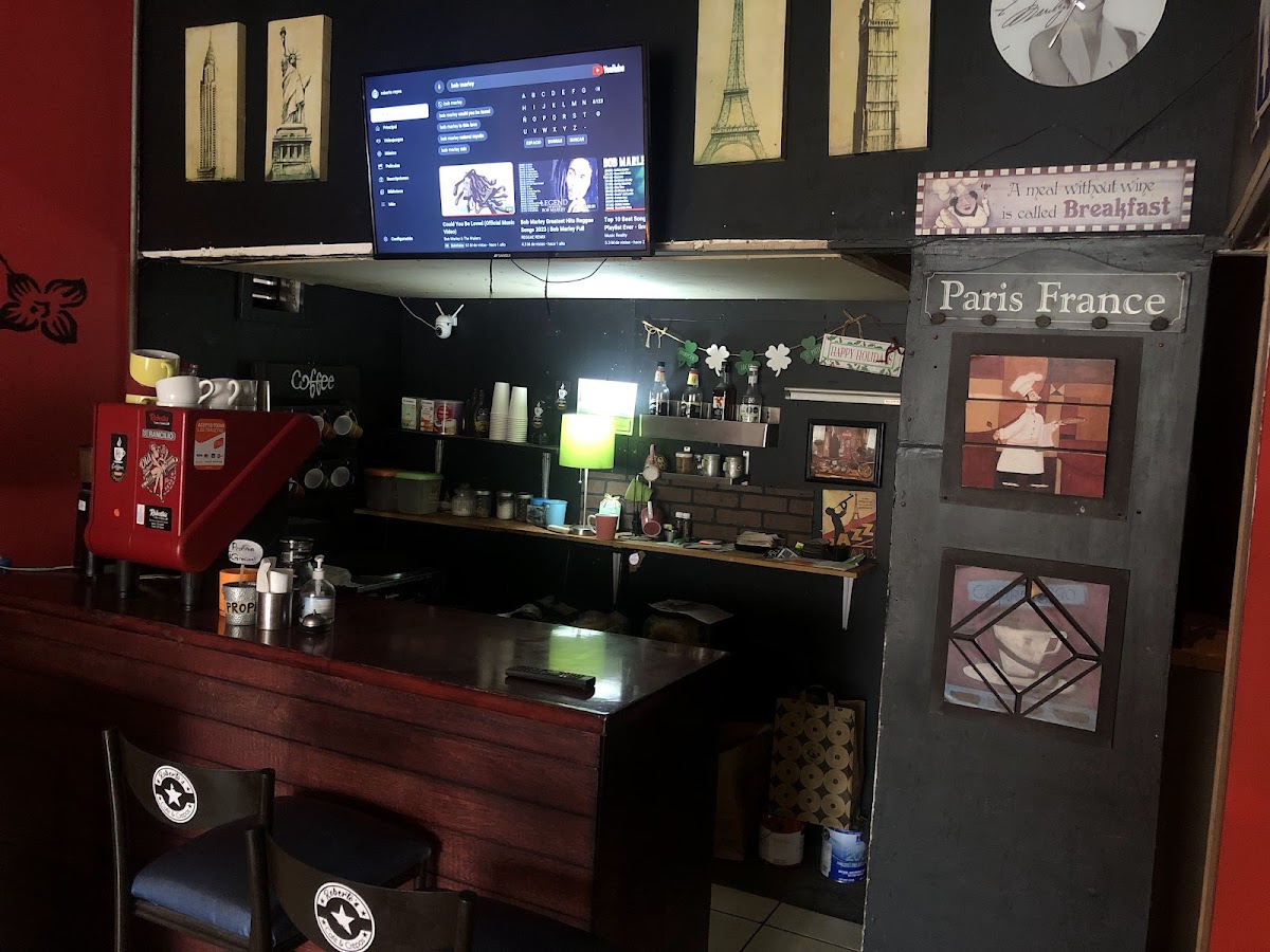 Roberto's Cafe y Crepas