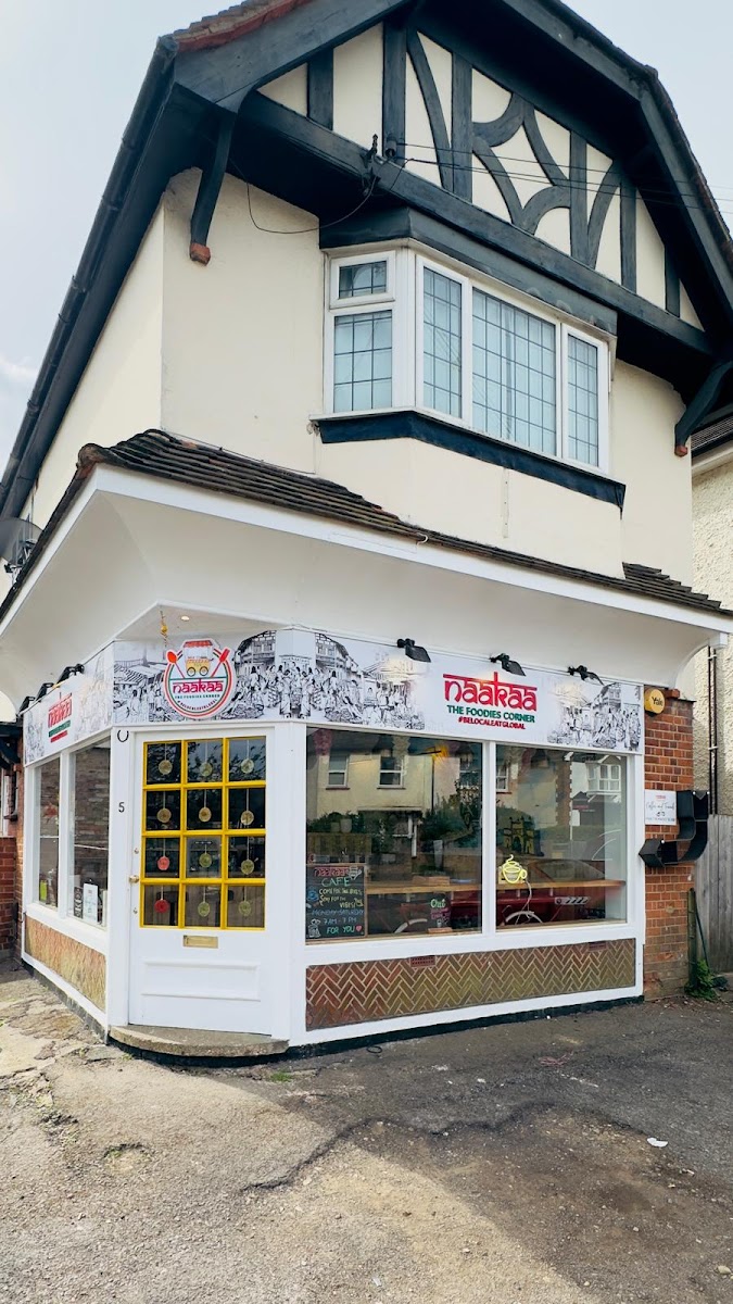 NAAKAA- THE FOODIES CORNER