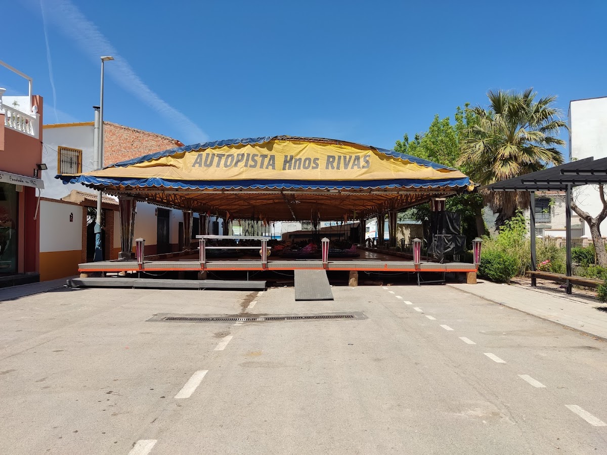 Panaderia Heladeria Las Delicias - 4