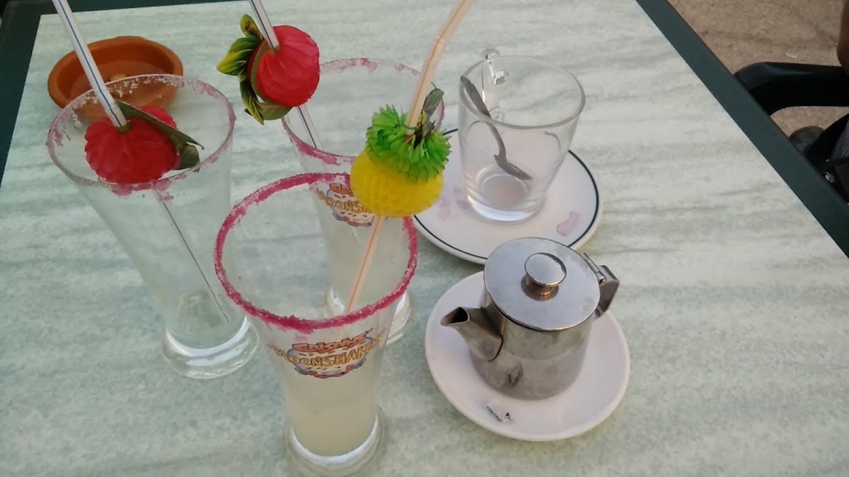 Panaderia Heladeria Las Delicias - 6