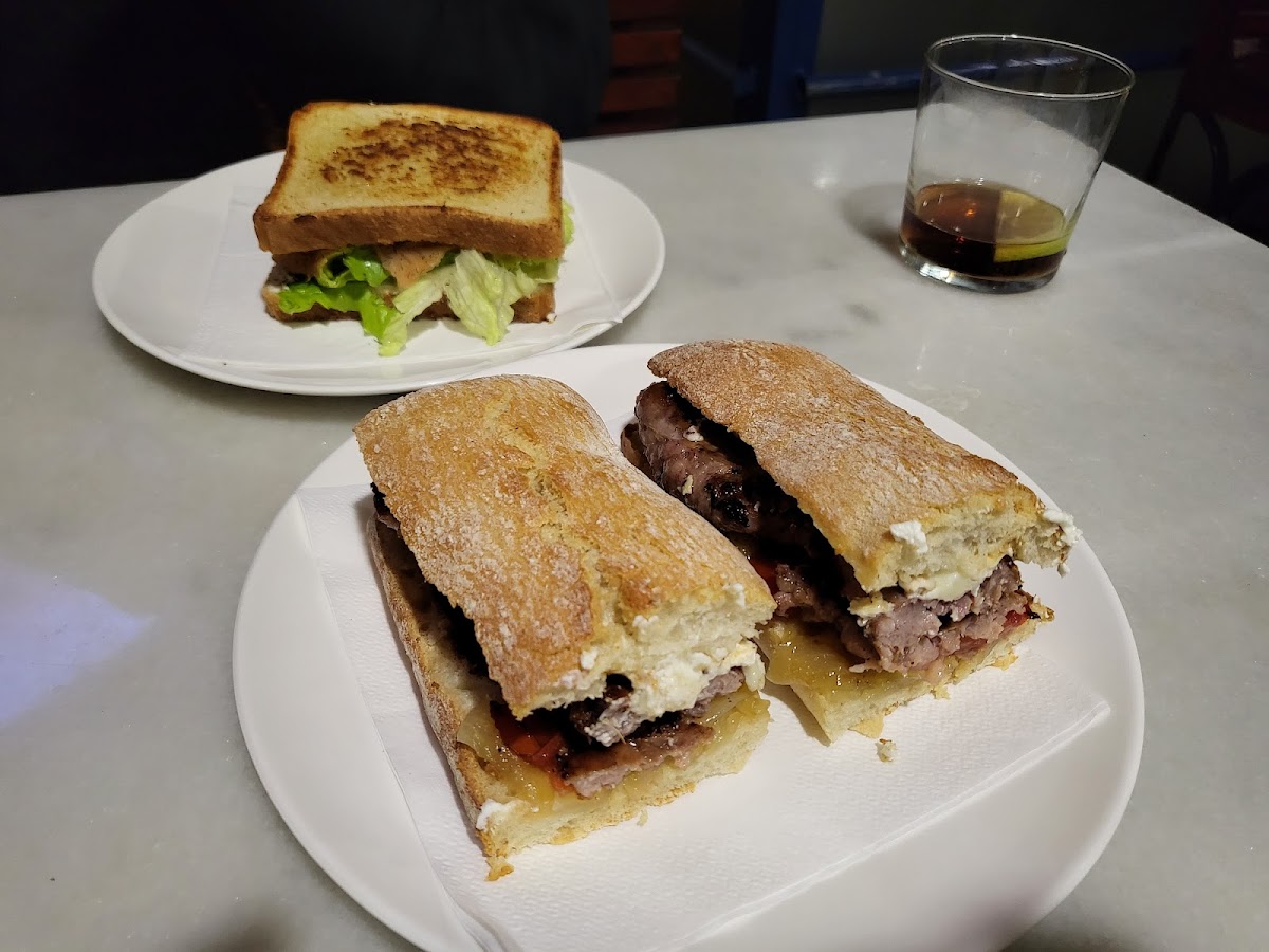 Café Cochera - 10