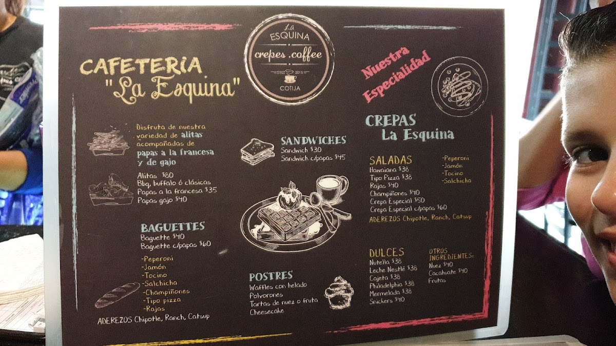 La Esquina Creppes & Coffe - 2