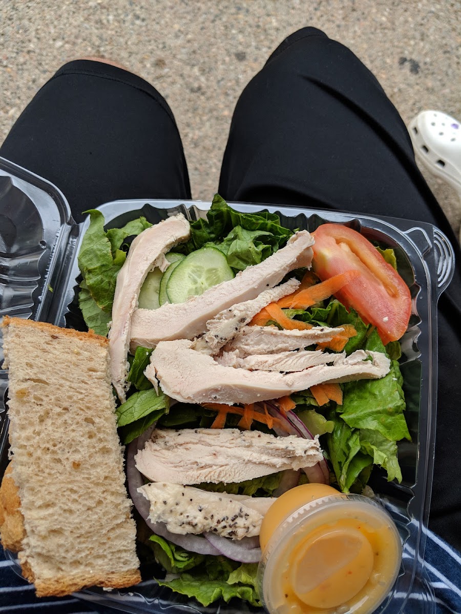 Local Flavor Lunch and Bagel - 4