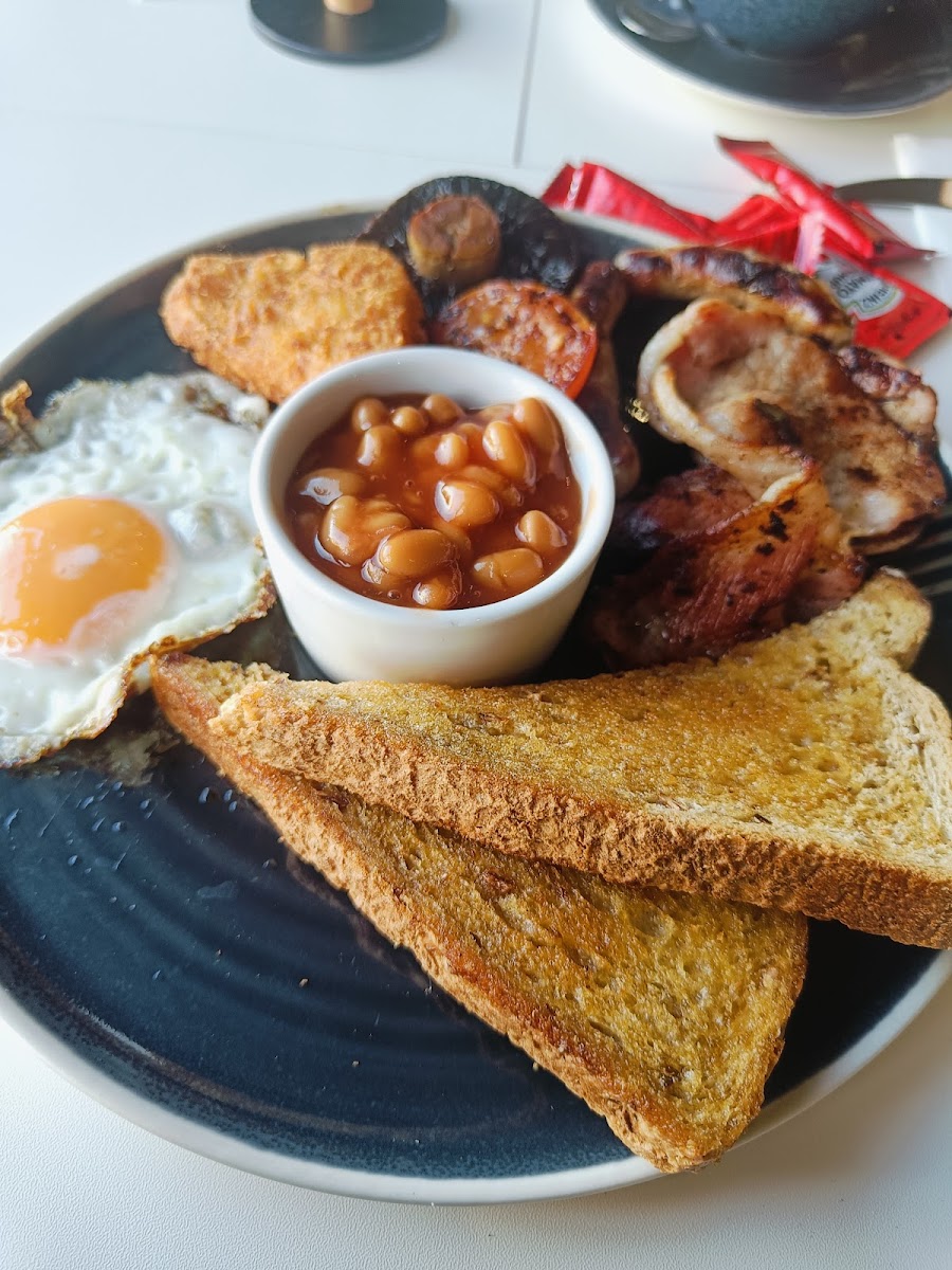 Genevieve's Cafe - 5