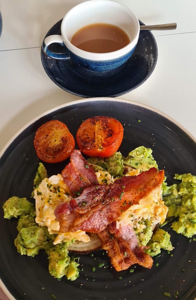 Genevieve's Cafe - 8
