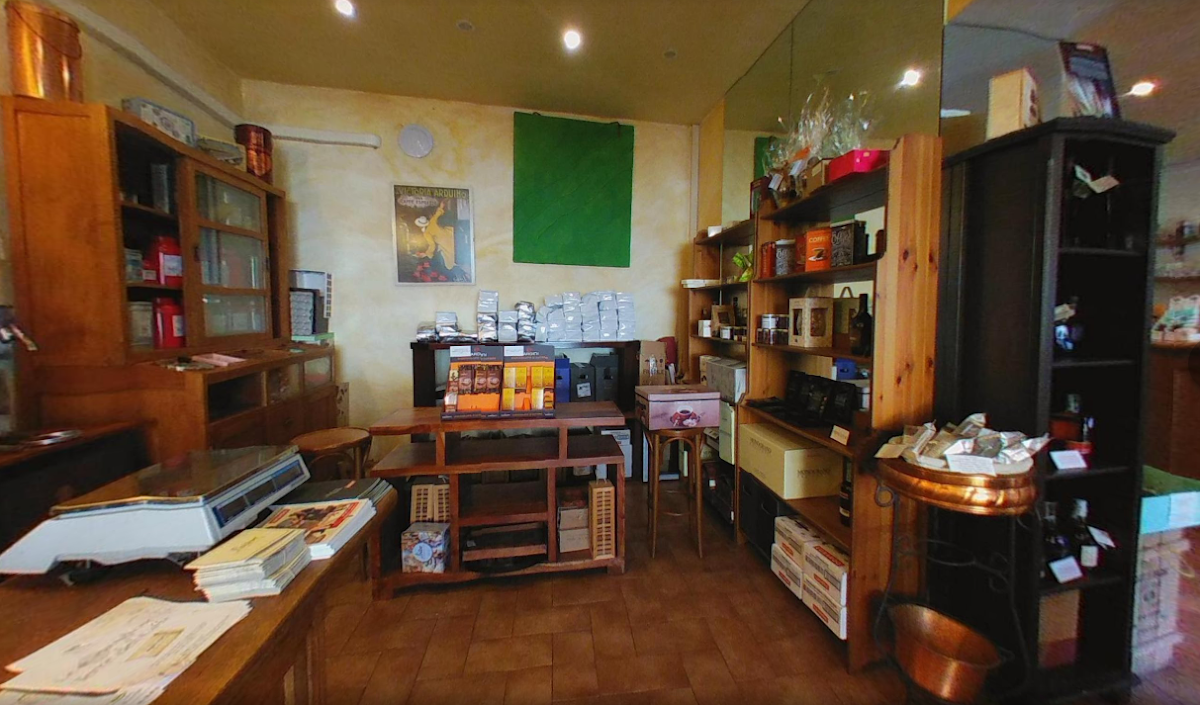 L'Emporio Della Piazza Ferrara - 10