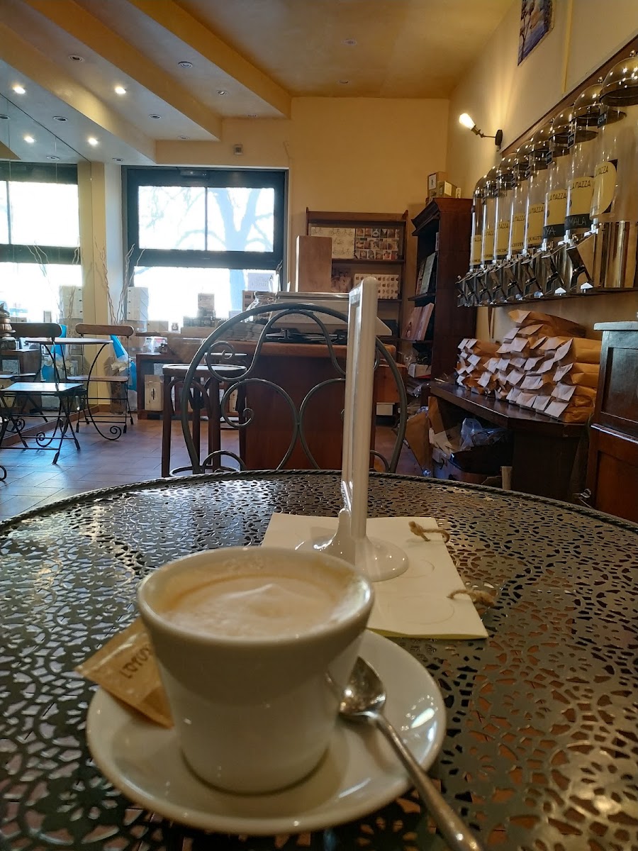 L'Emporio Della Piazza Ferrara - 3