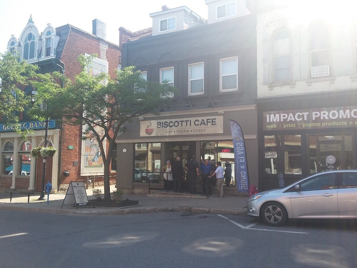Biscotti Cafe - 3