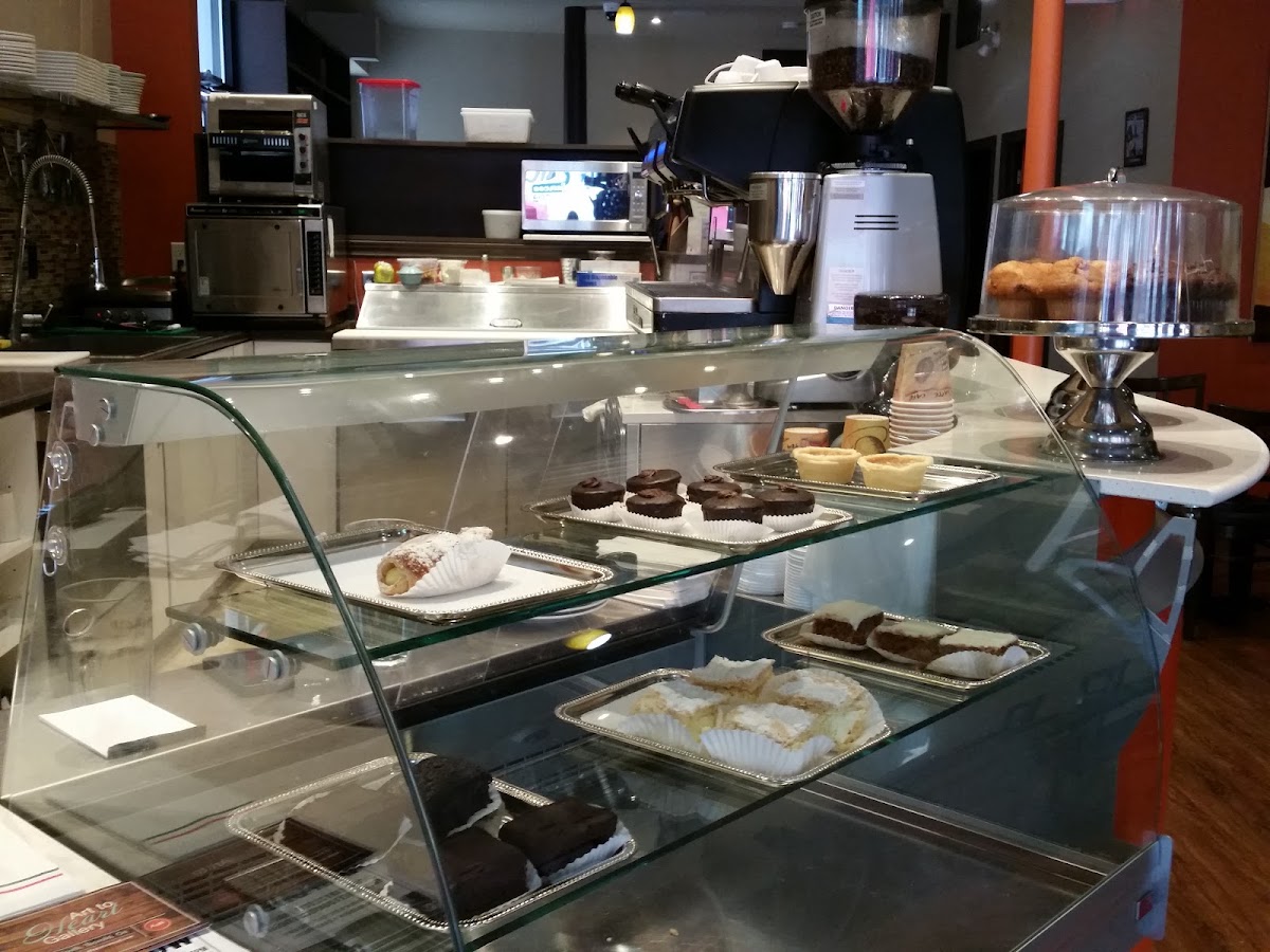 Biscotti Cafe - 5