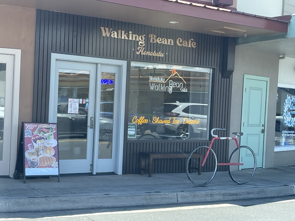 Walking Bean Cafe (Coffee, Shaved Ice, Dessert)