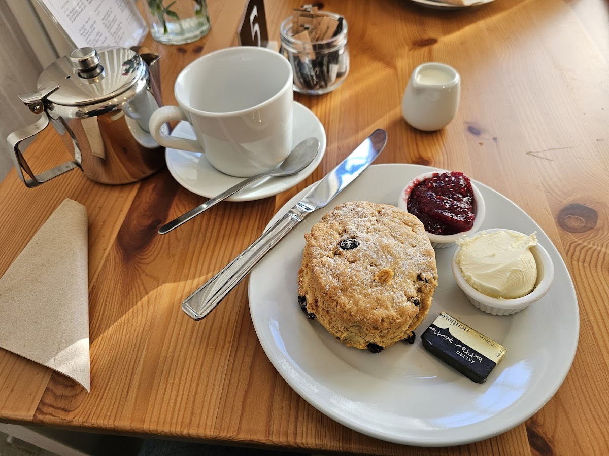 Arts Cafe Painswick - 9