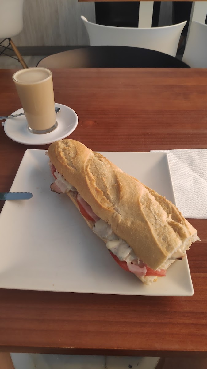 PANADERÍA-PASTELERÍA-CAFETERÍA MAPELLI. - 7