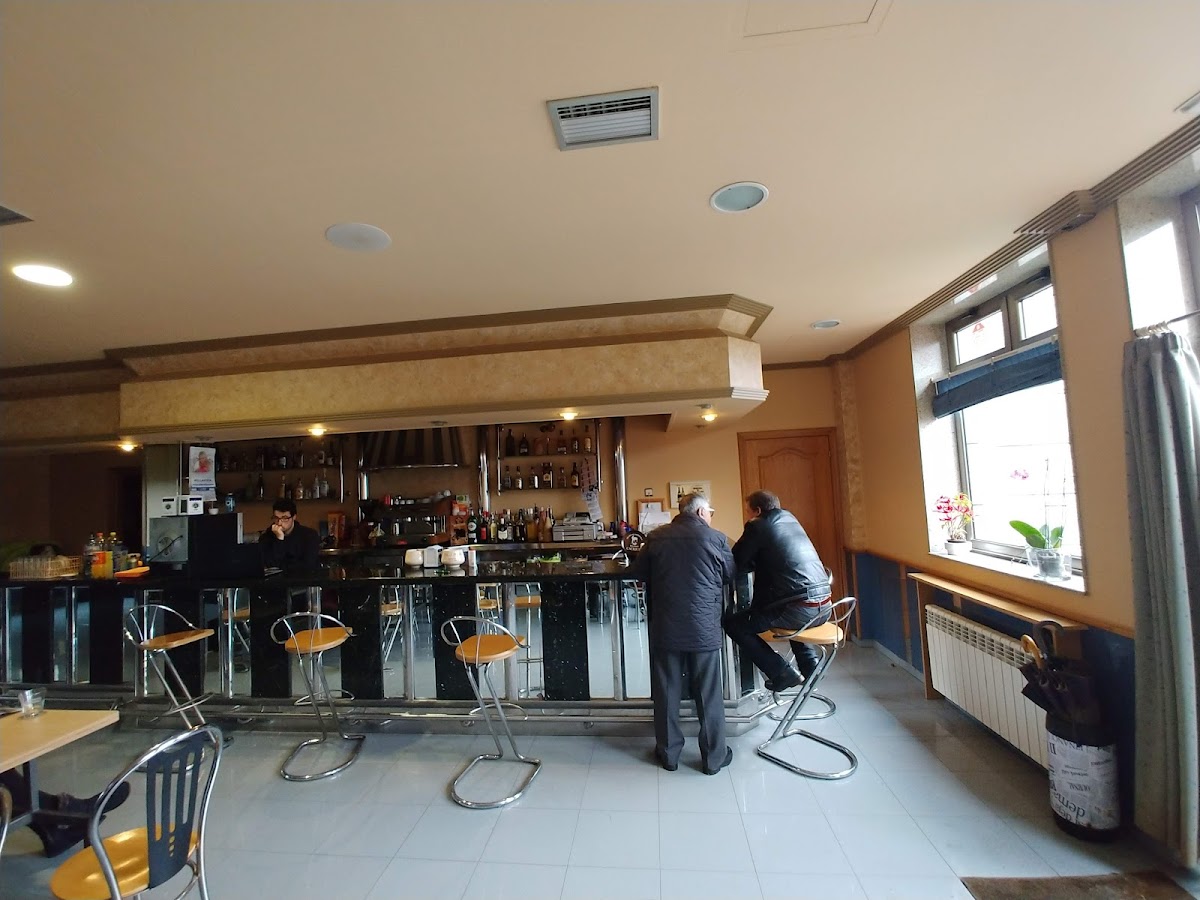 Cafetería Bahía - Autoservicio González - 4