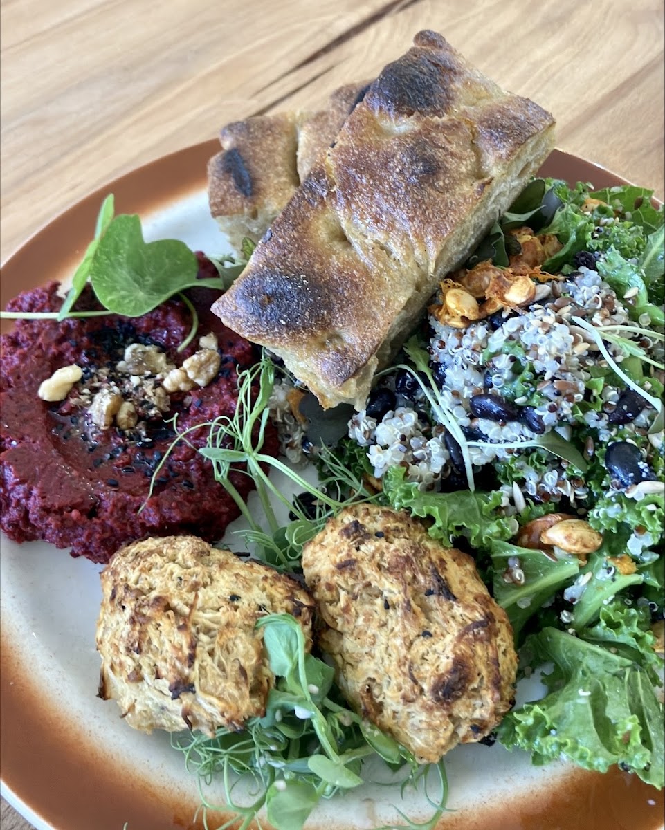 Almanac Cafe - 10