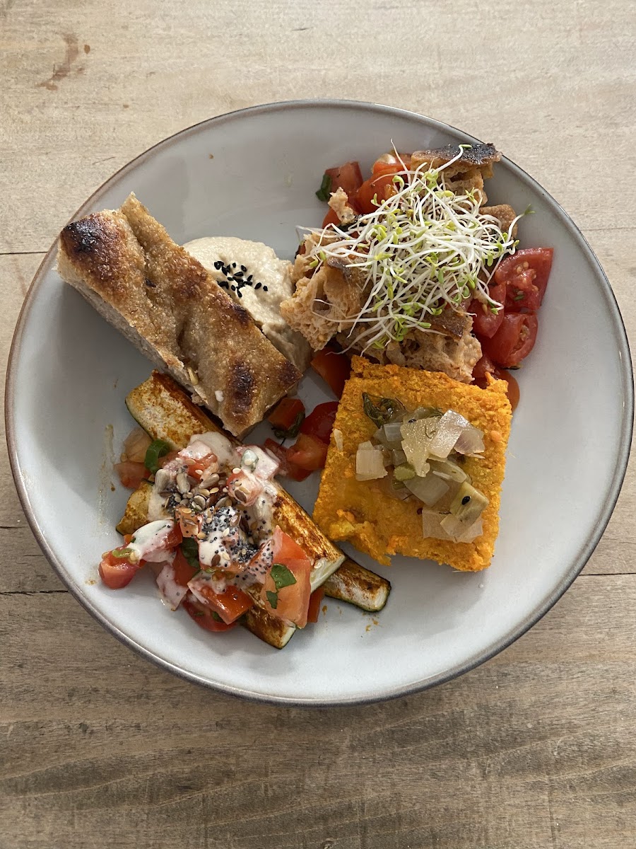 Almanac Cafe - 3